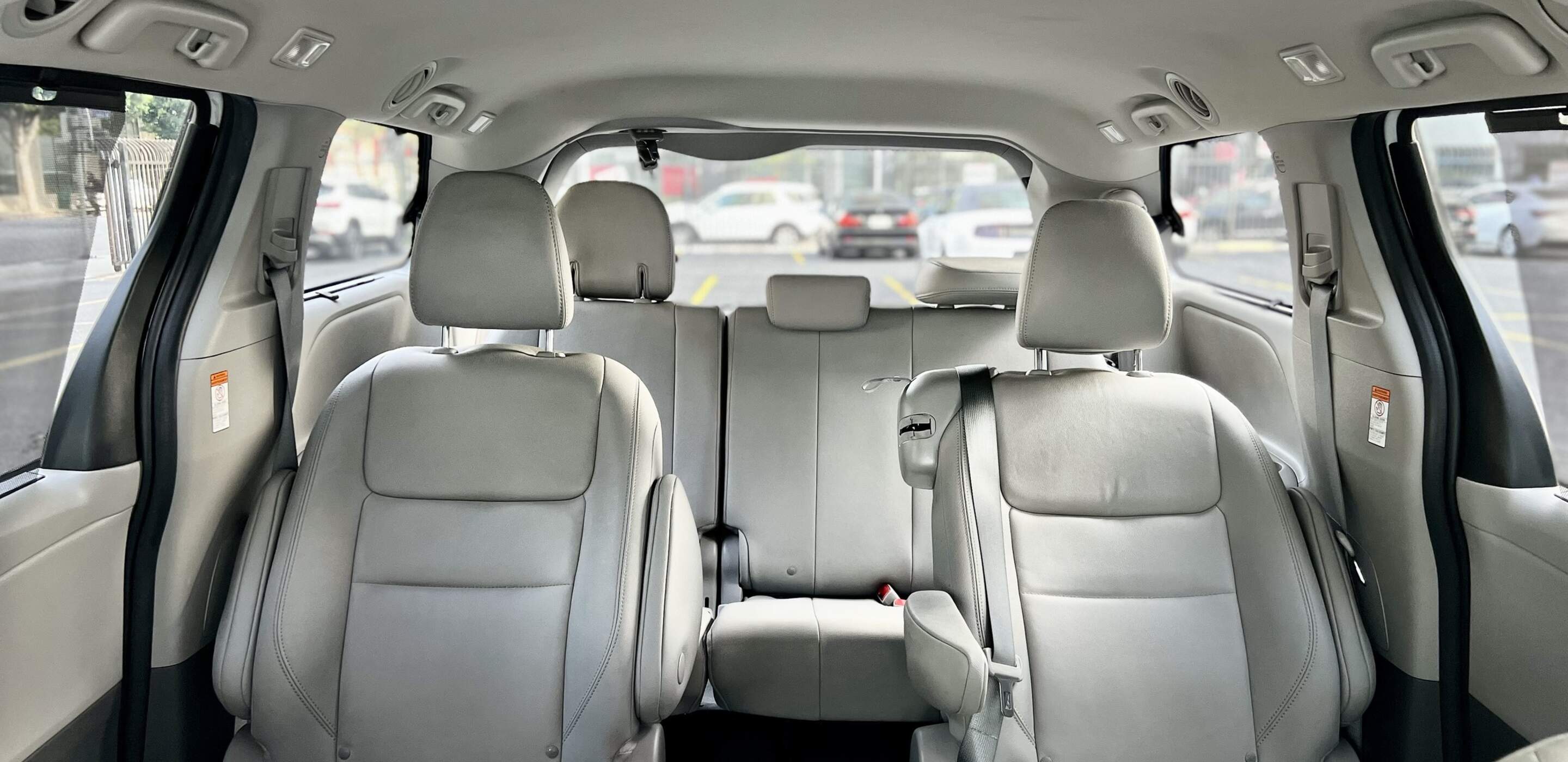 Car carousel image