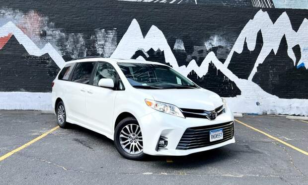 Toyota Sienna 2020