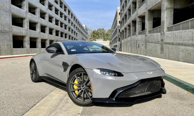 Aston Martin Vantage 2019