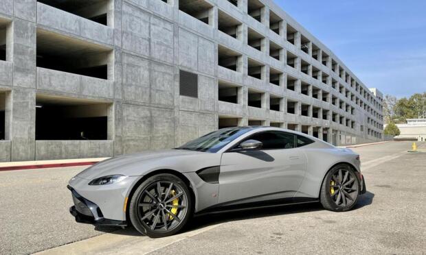 Aston Martin Vantage 2019