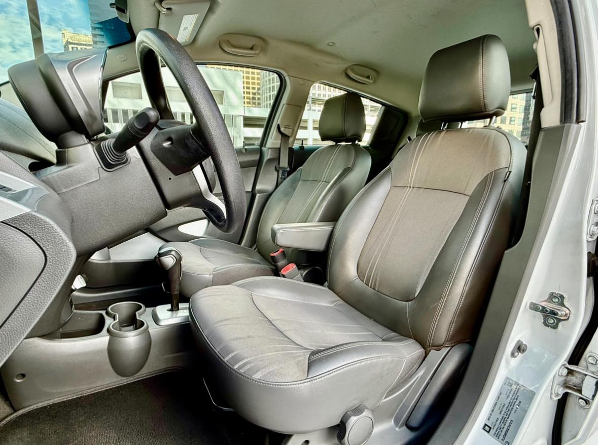 Car carousel image