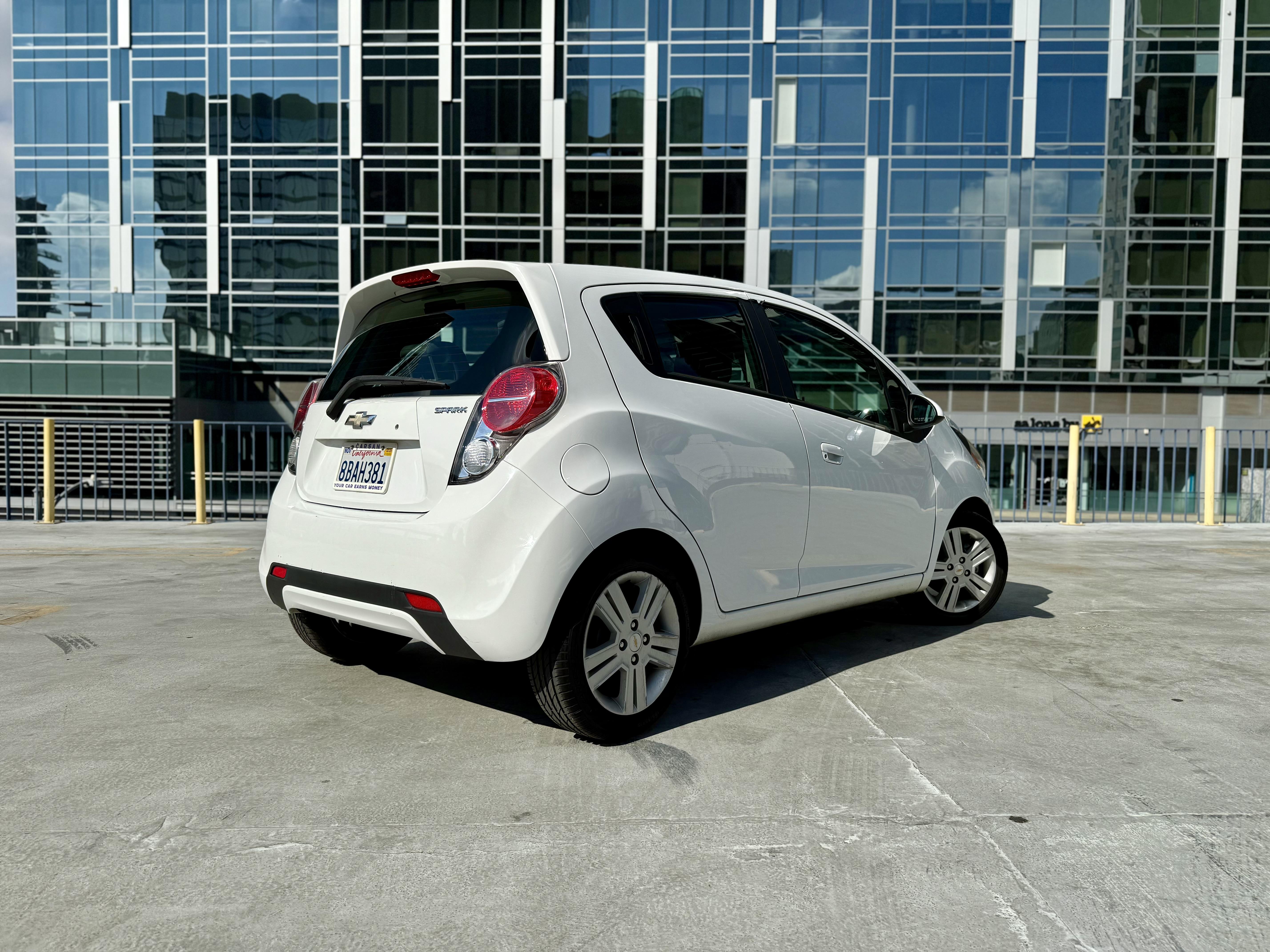 Car carousel image