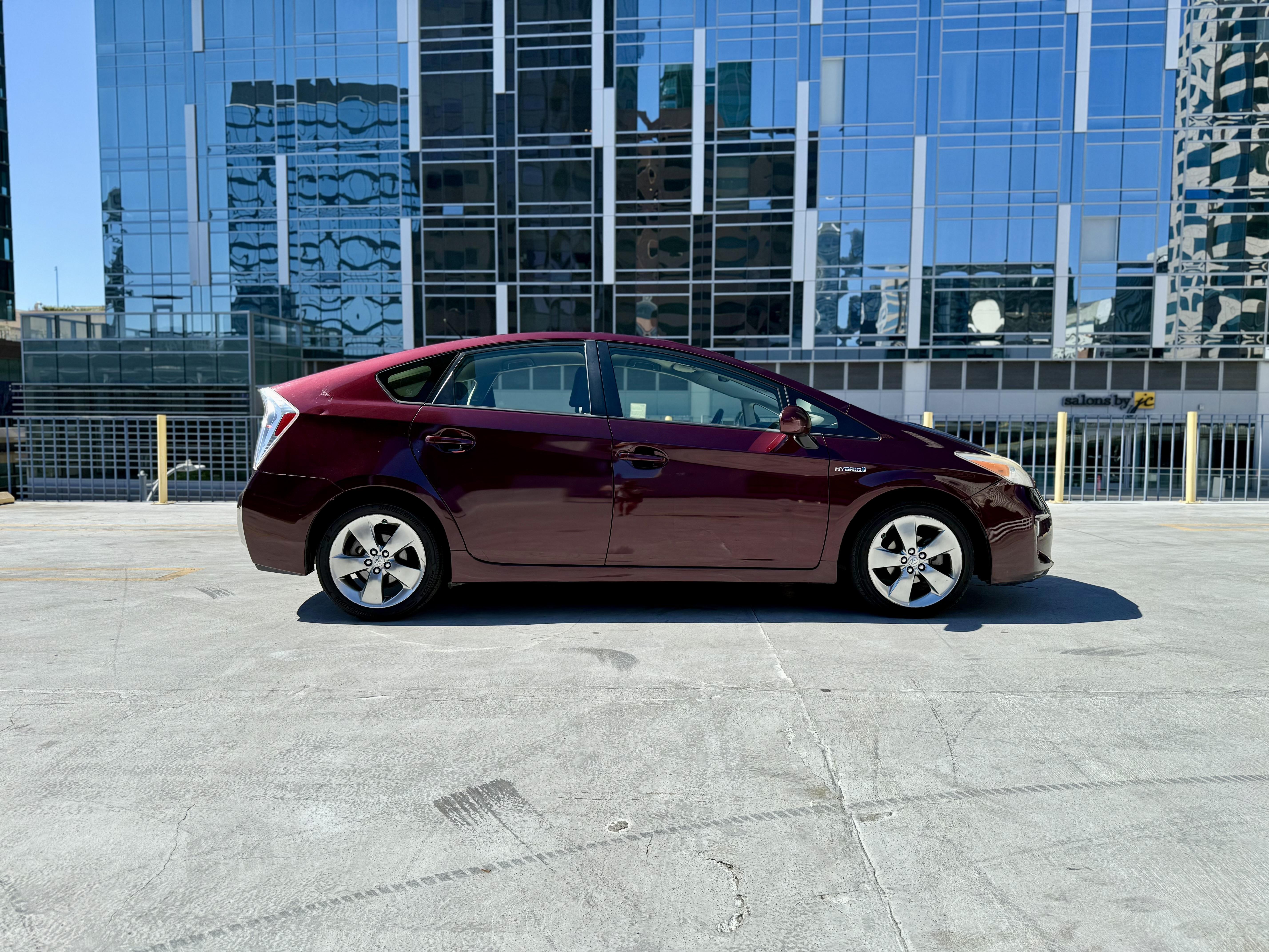 Car carousel image