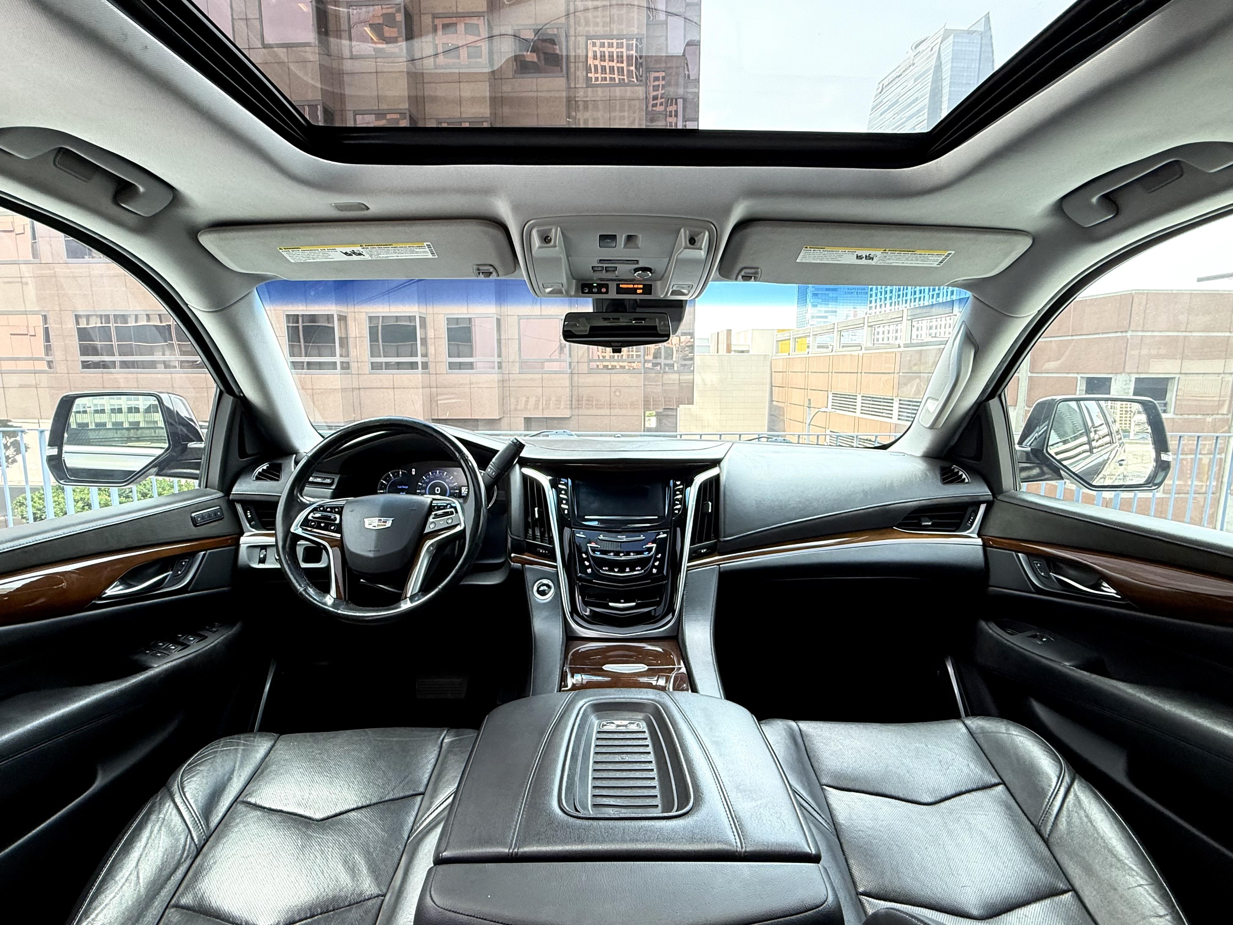 Car carousel image