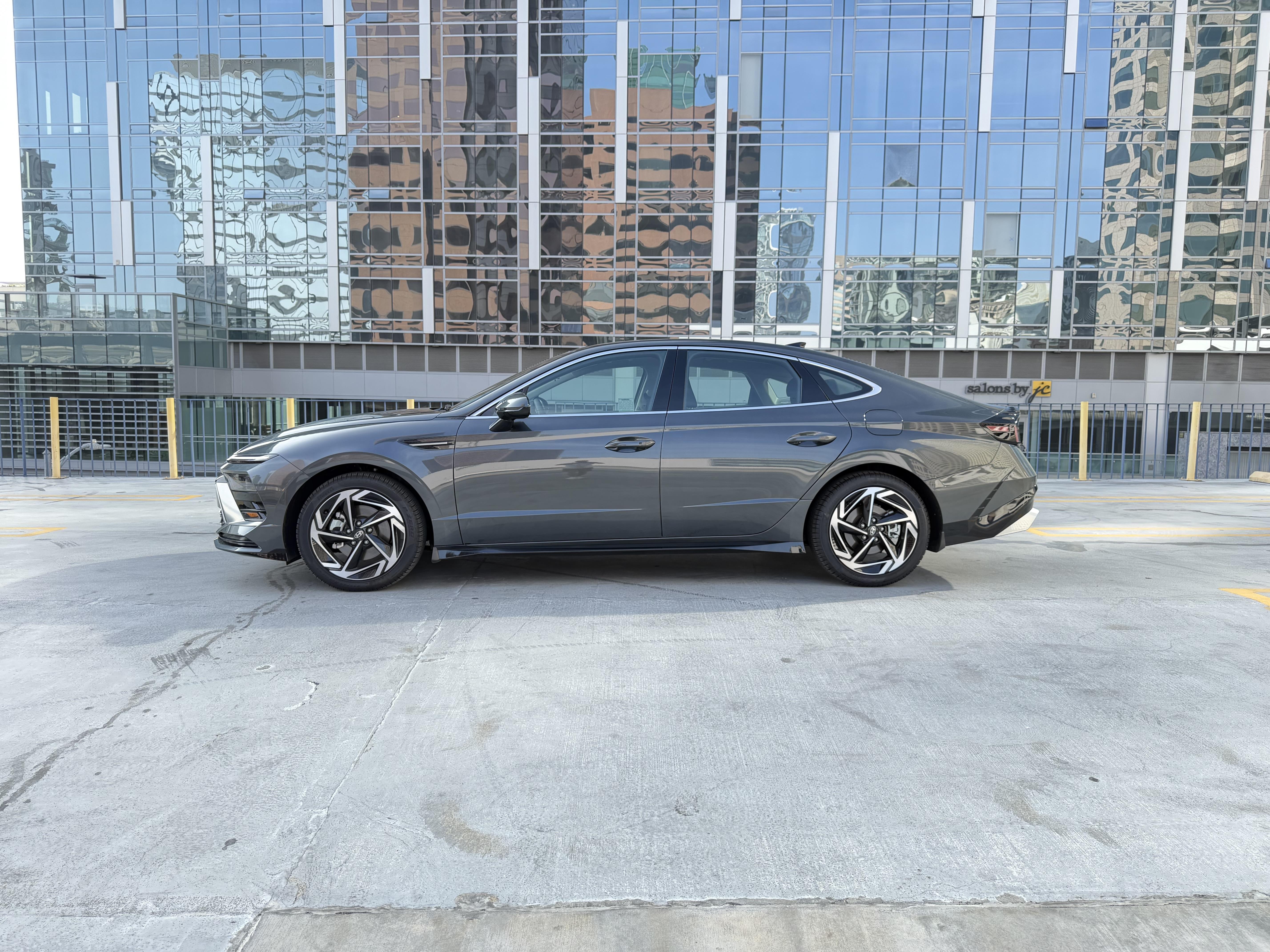 Car carousel image