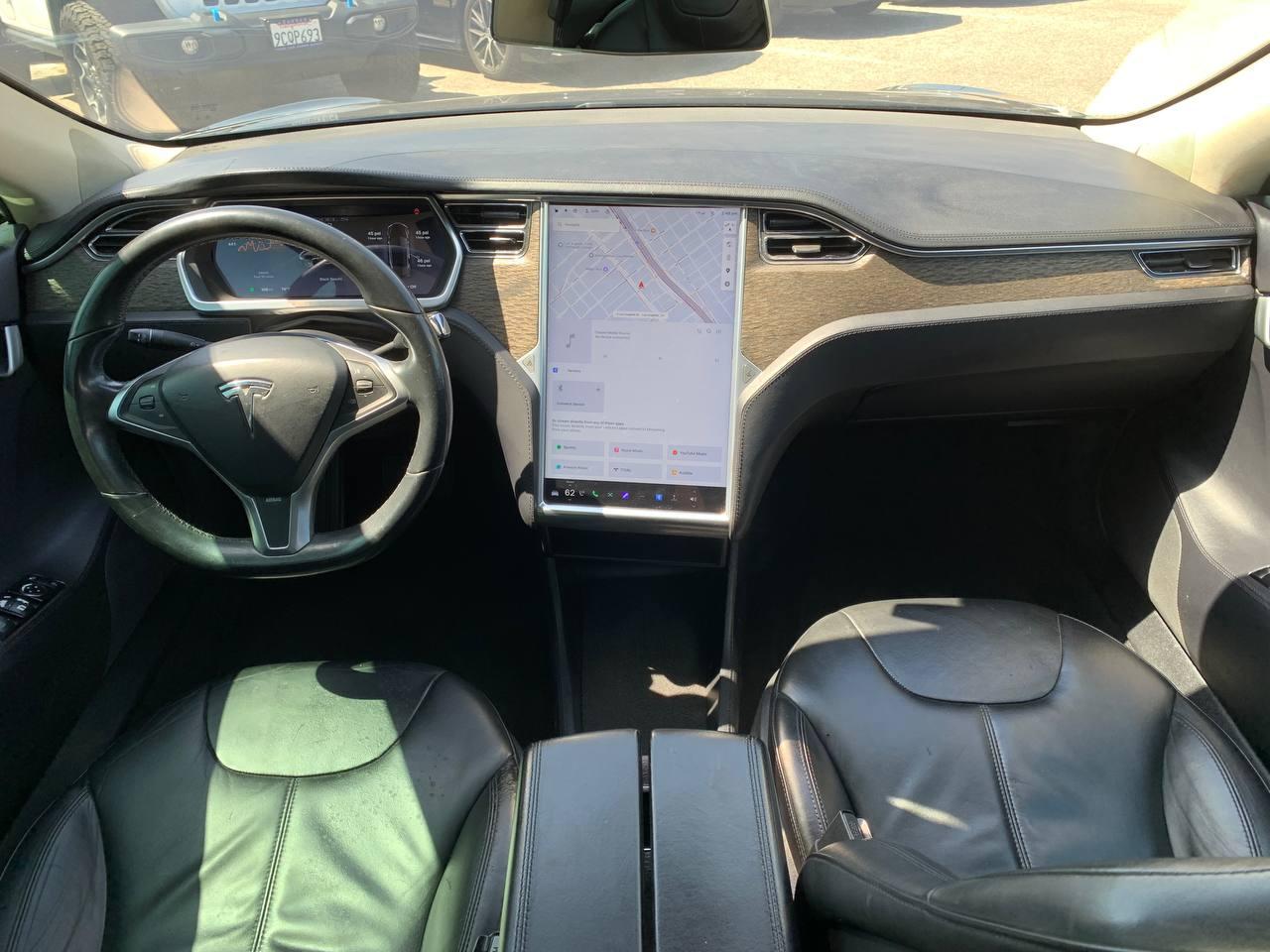 Car carousel image
