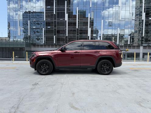 Jeep Grand Cherokee  2024