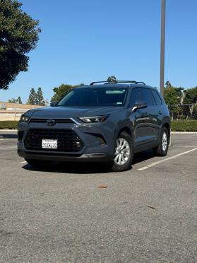 Toyota Highlander 2025