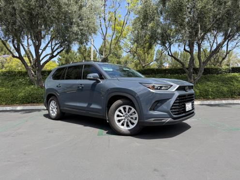 Toyota Highlander 2025