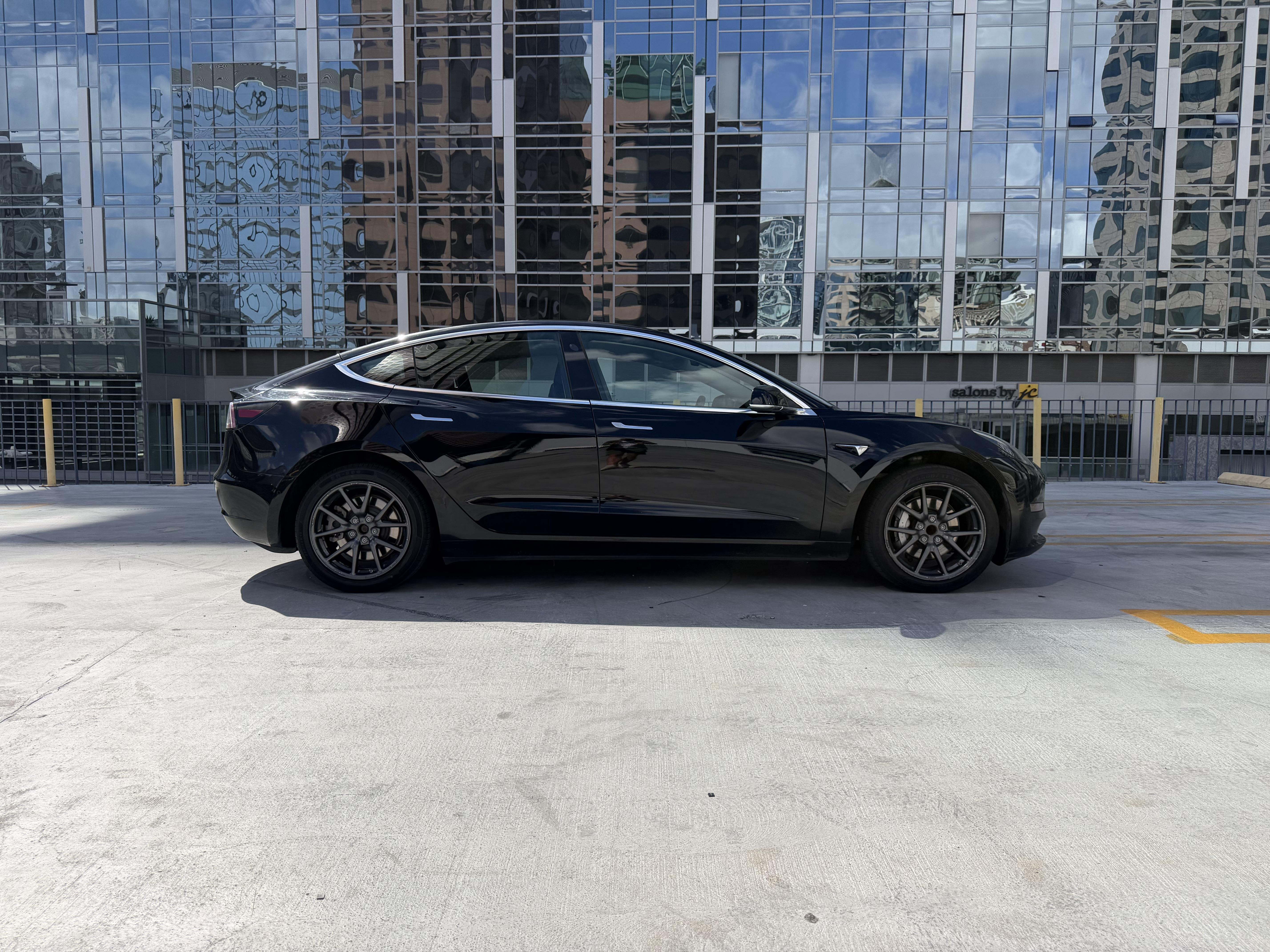 Car carousel image
