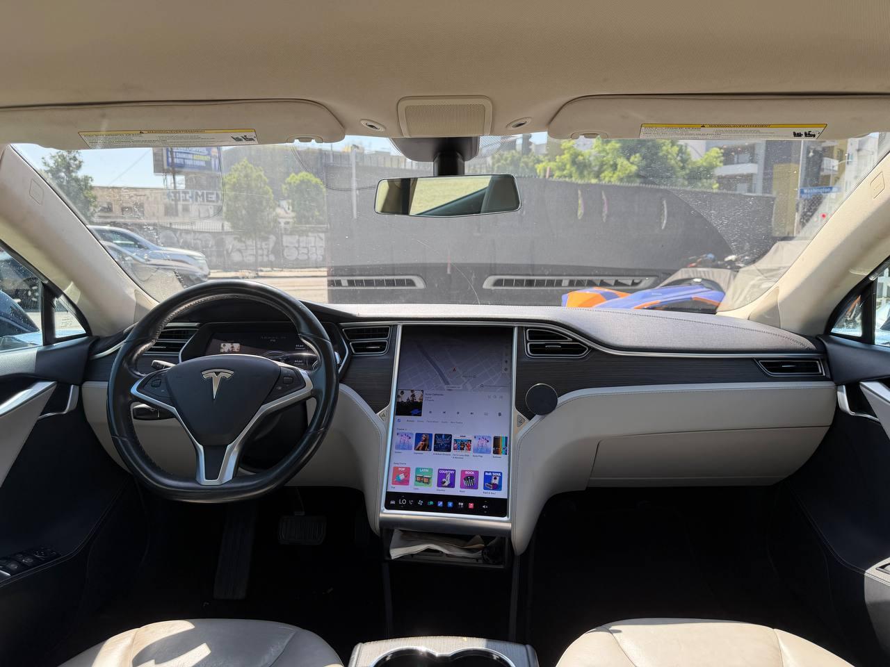Car carousel image