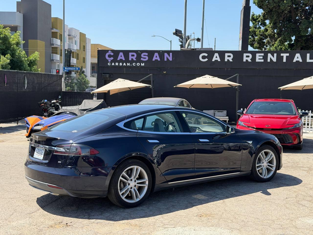 Car carousel image
