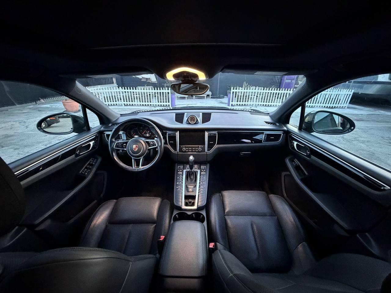 Car carousel image