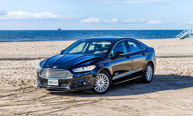Ford Fusion Energi 2016